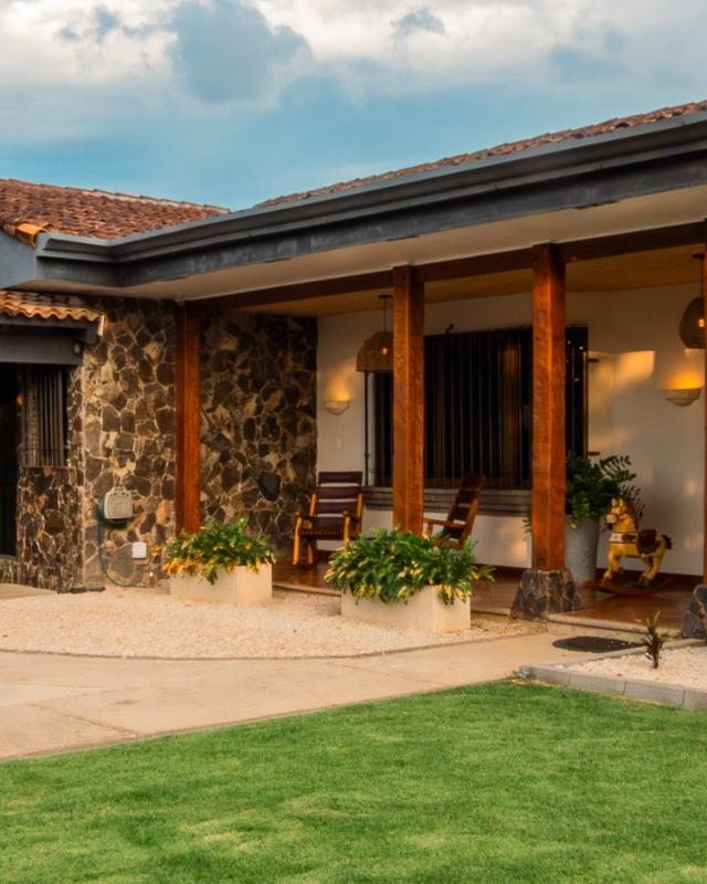 Real garden house 