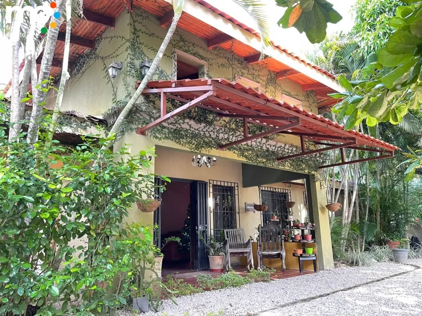 SUENO VERDE HOUSE