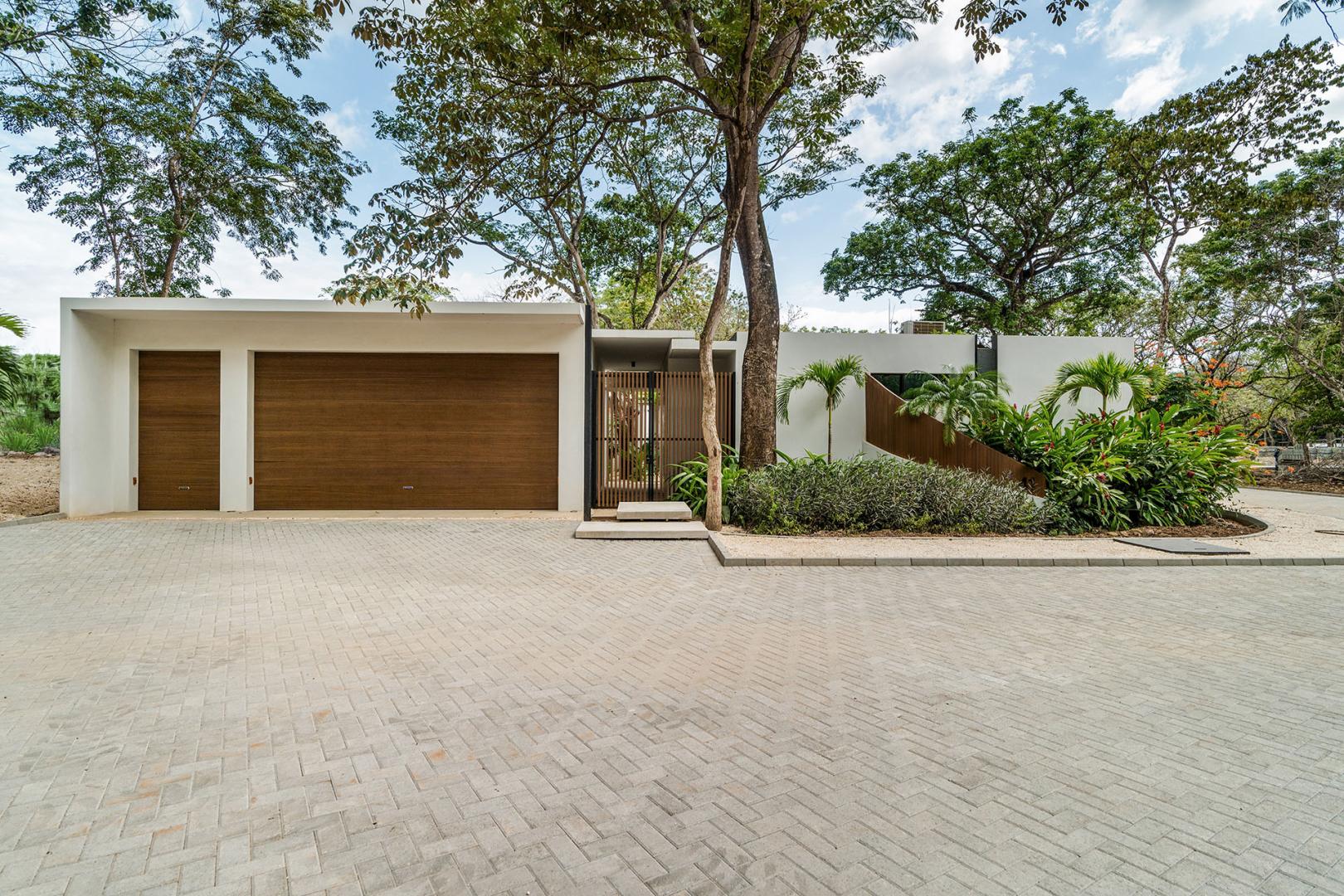 NUMANDI LUXURY RESIDENCES