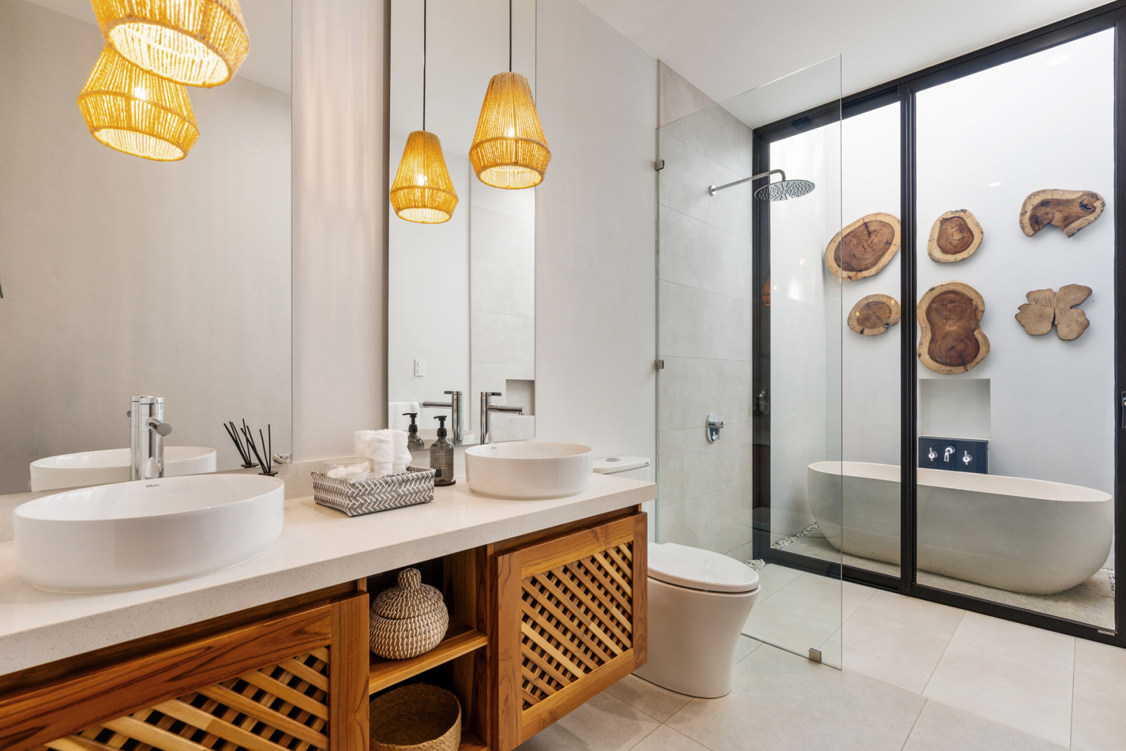 NUMANDI LUXURY RESIDENCES