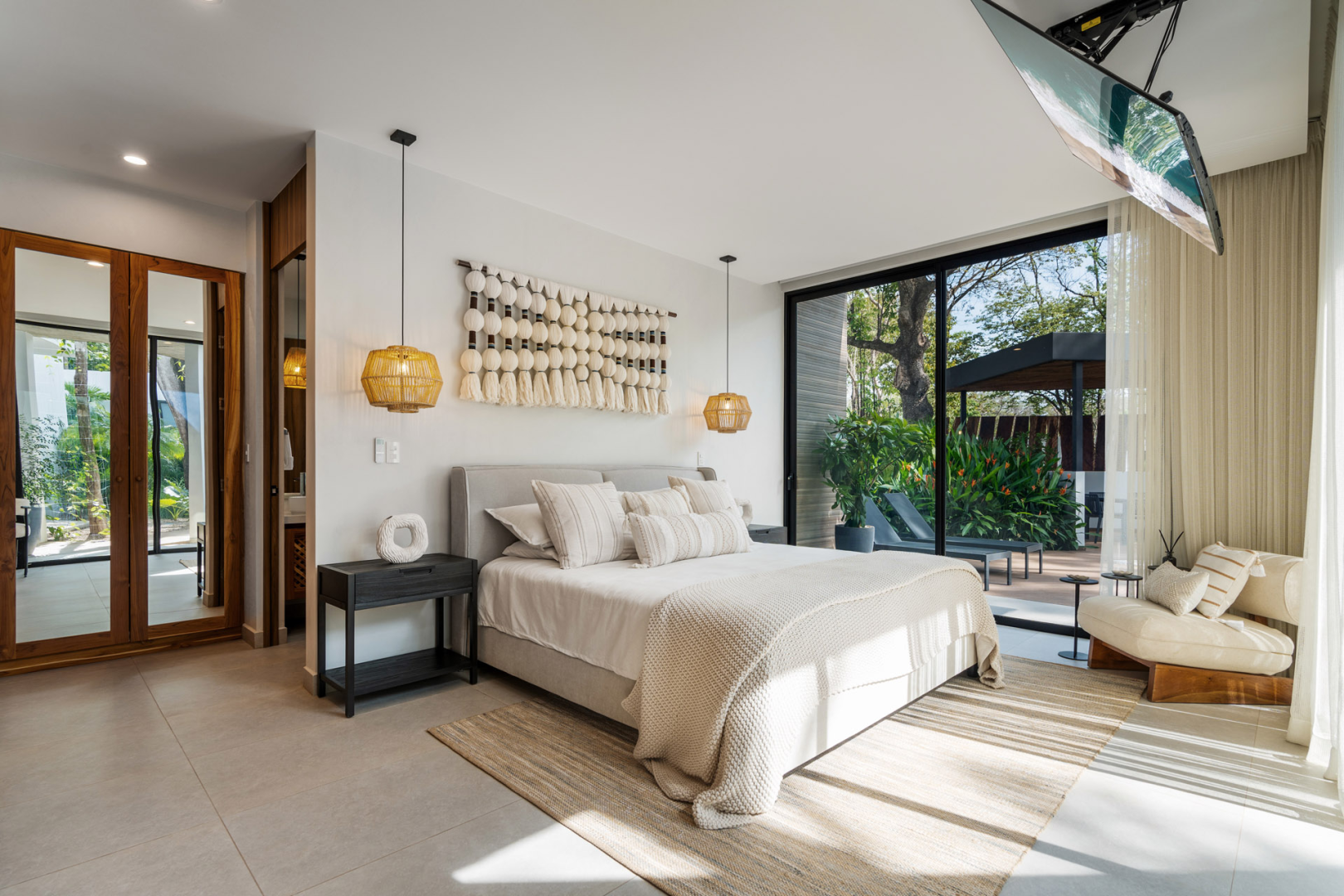 NUMANDI LUXURY RESIDENCES