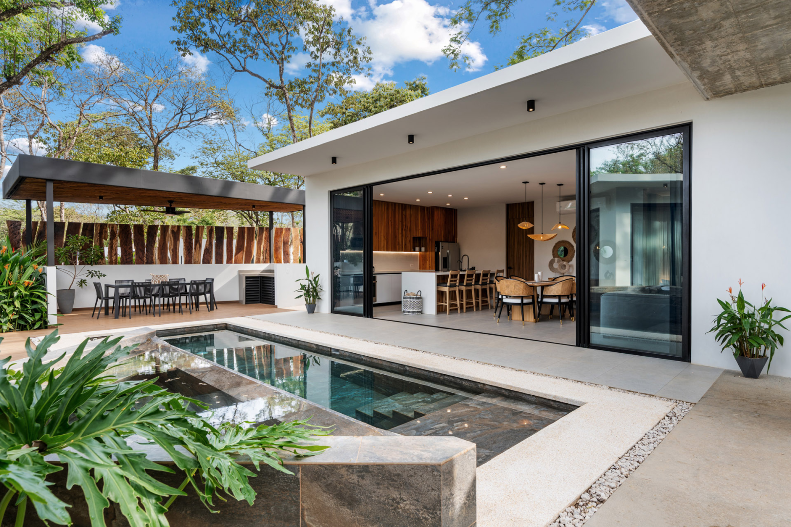 NUMANDI LUXURY RESIDENCES